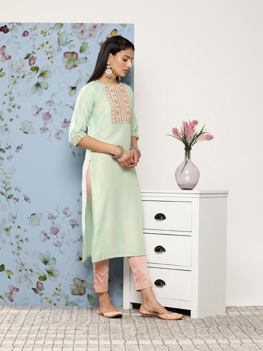 Green Yoke Design Silk Blend Straight Kurta