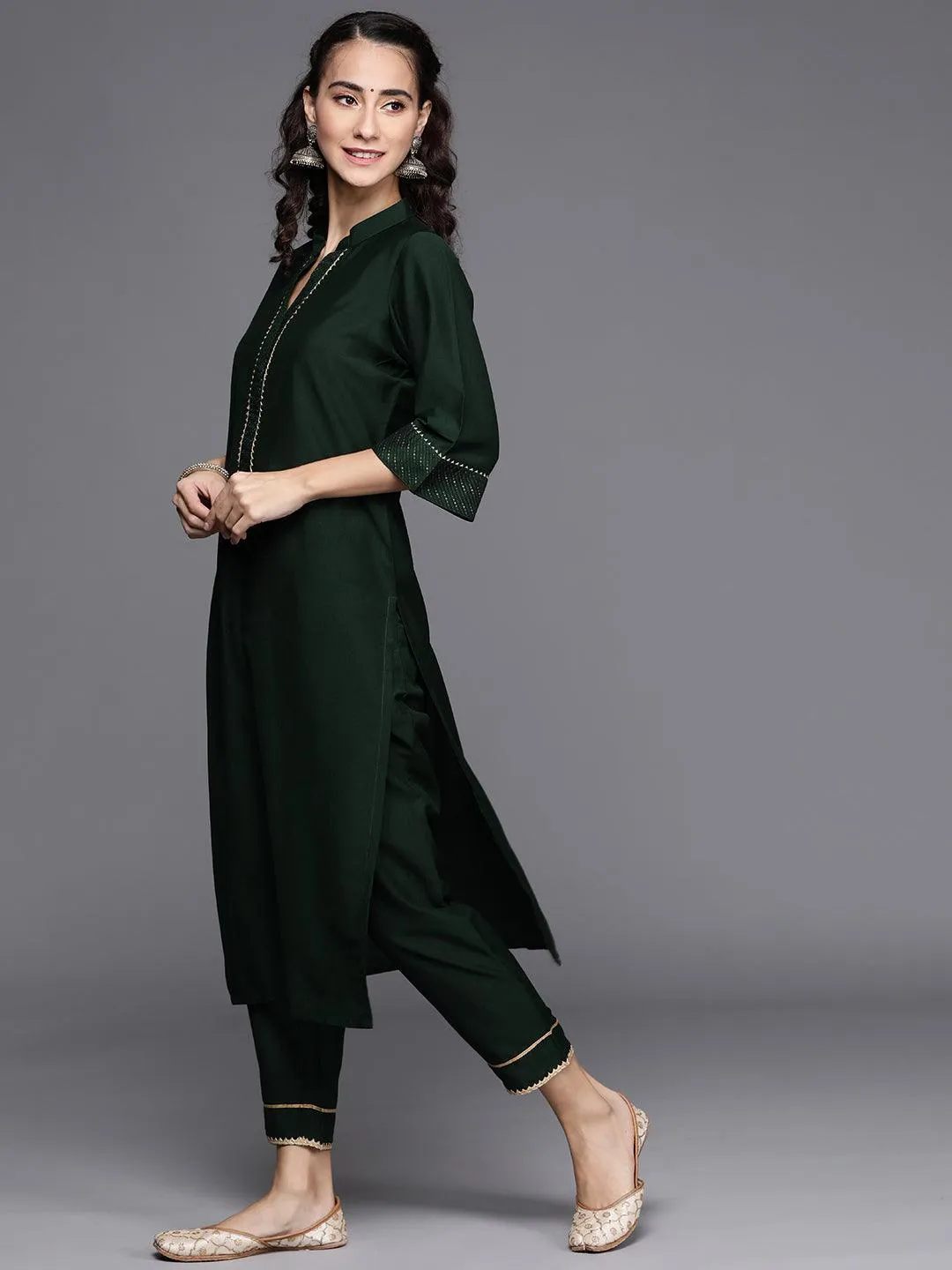 Green Solid Silk Blend Straight Kurta With Dupatta
